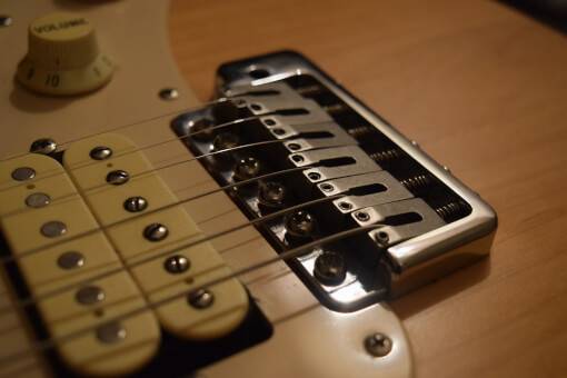 Yamaha Pacifica 112J Electric Guitar Review - The Blogging Musician