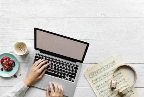 10 Essential Elements of an Amazing Music Blog