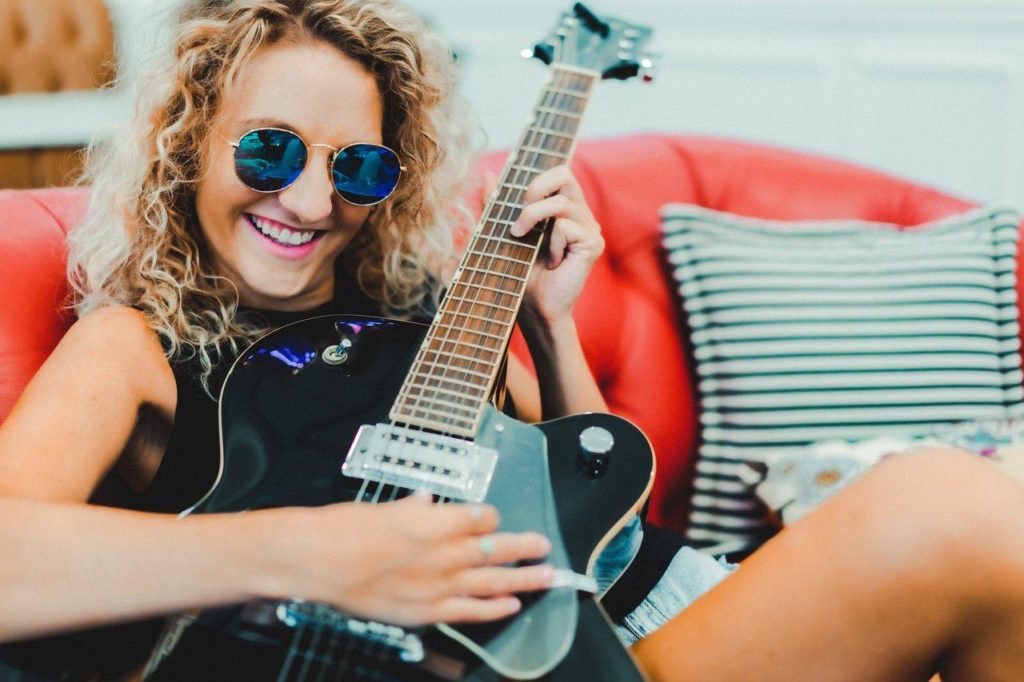 Tips for Future Expat Musicians. The Blogging Musician @ adamharkus.com. Source: Pexels