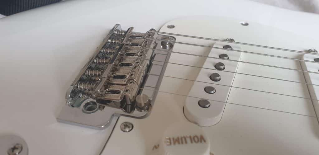 Fender Stratocaster trem setup. - The Blogging Musician