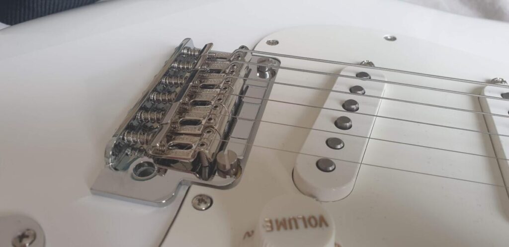 Stratocaster decked deals tremolo