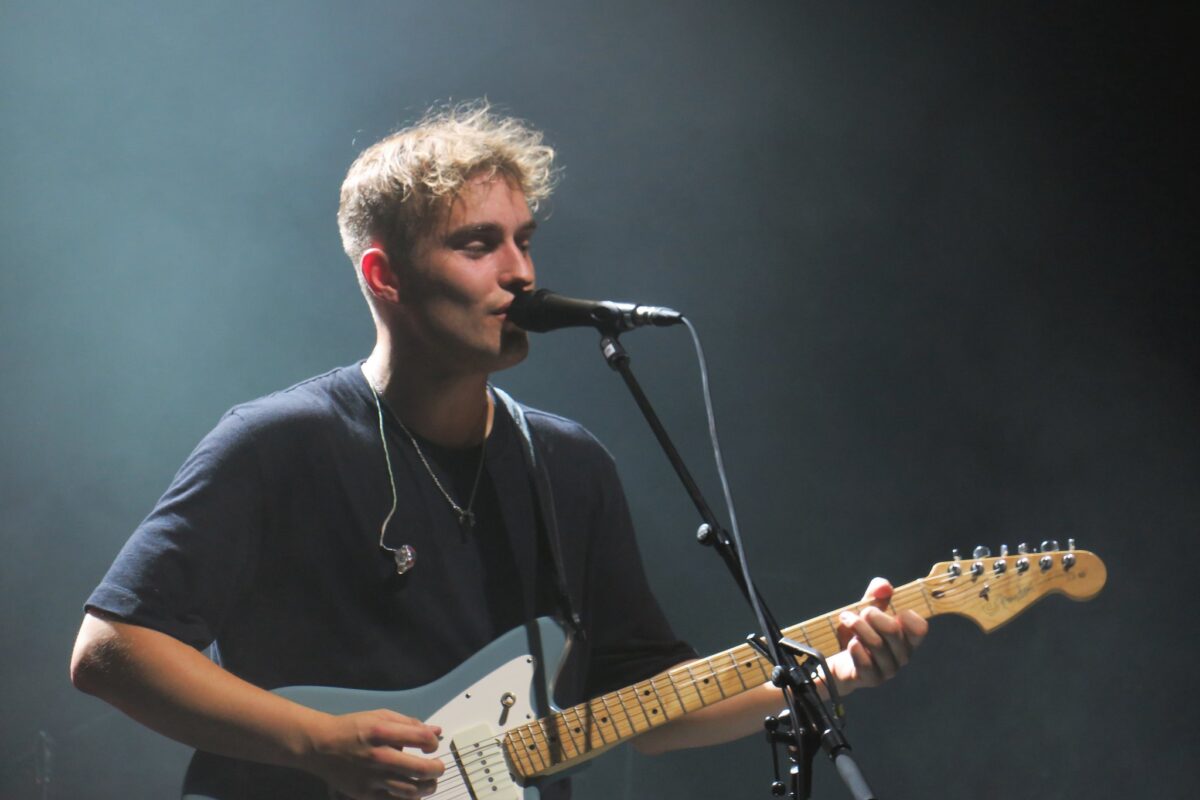 Sam Fender: Local Hero or Hype? - The Blogging Musician