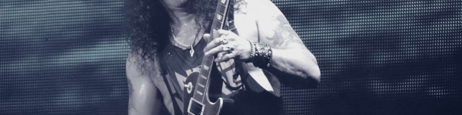 How To Play Guitar Like Slash? Image by Jonathan Bayer https://www.flickr.com/photos/jlbnyc/