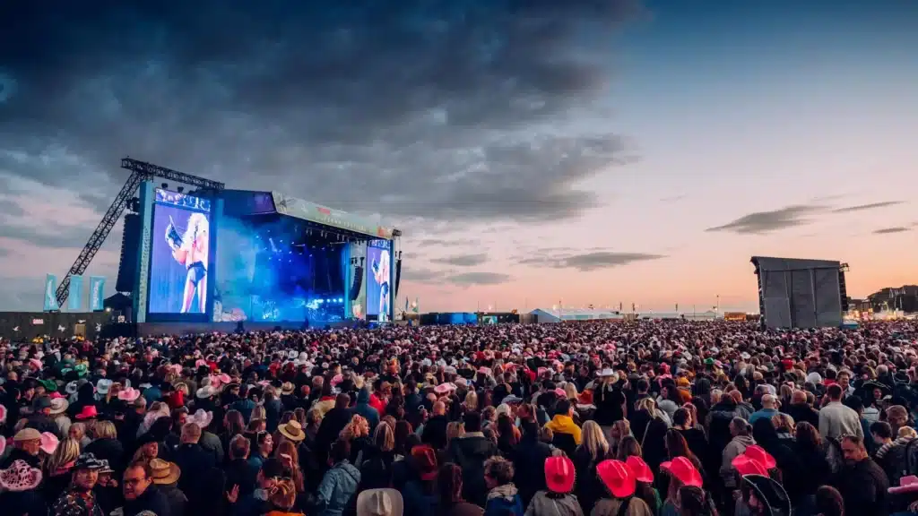 https://www.lythamfestival.com/