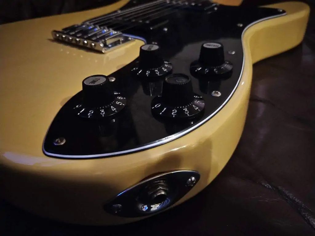 Squier Telecaster Custom Review. The Blogging Musician @ adamharkus.com